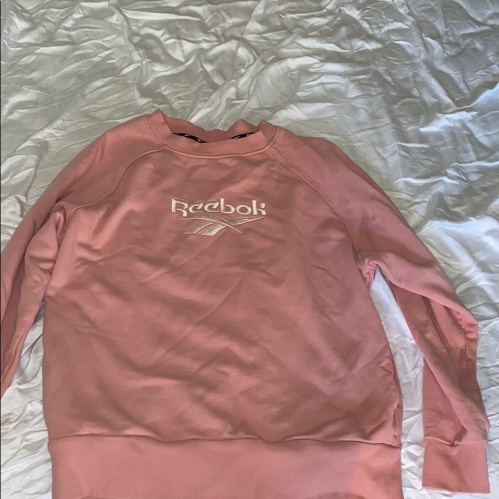 Vintage reebok sweater